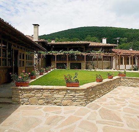 The House With The Vine Guest House Zheravna Buitenkant foto