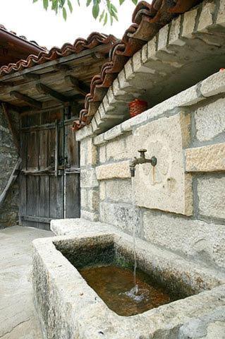 The House With The Vine Guest House Zheravna Buitenkant foto
