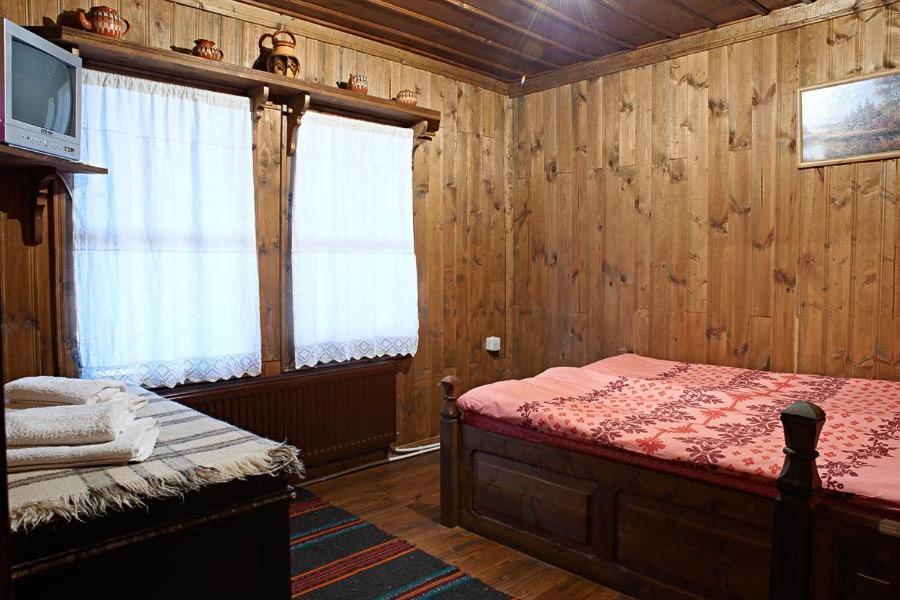 The House With The Vine Guest House Zheravna Buitenkant foto