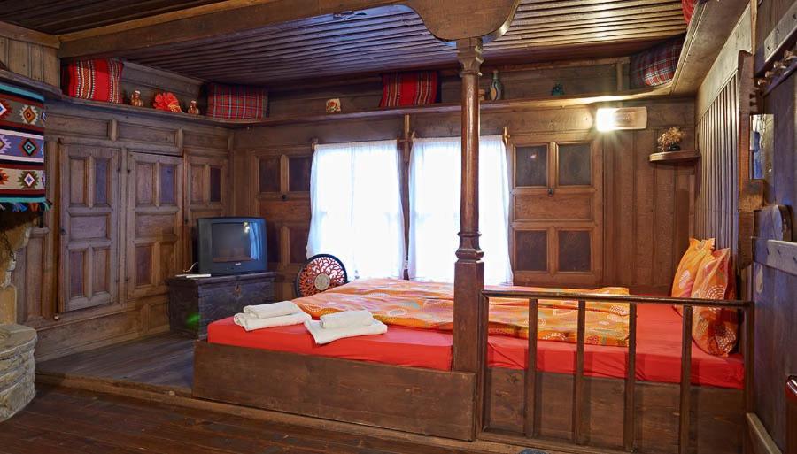 The House With The Vine Guest House Zheravna Buitenkant foto